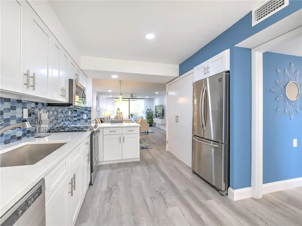 522 Bayport Way Longboat Key FL 34228