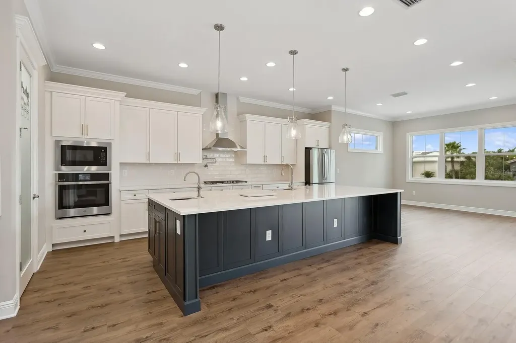 6434 Rubia Circle Apollo Beach FL 33572