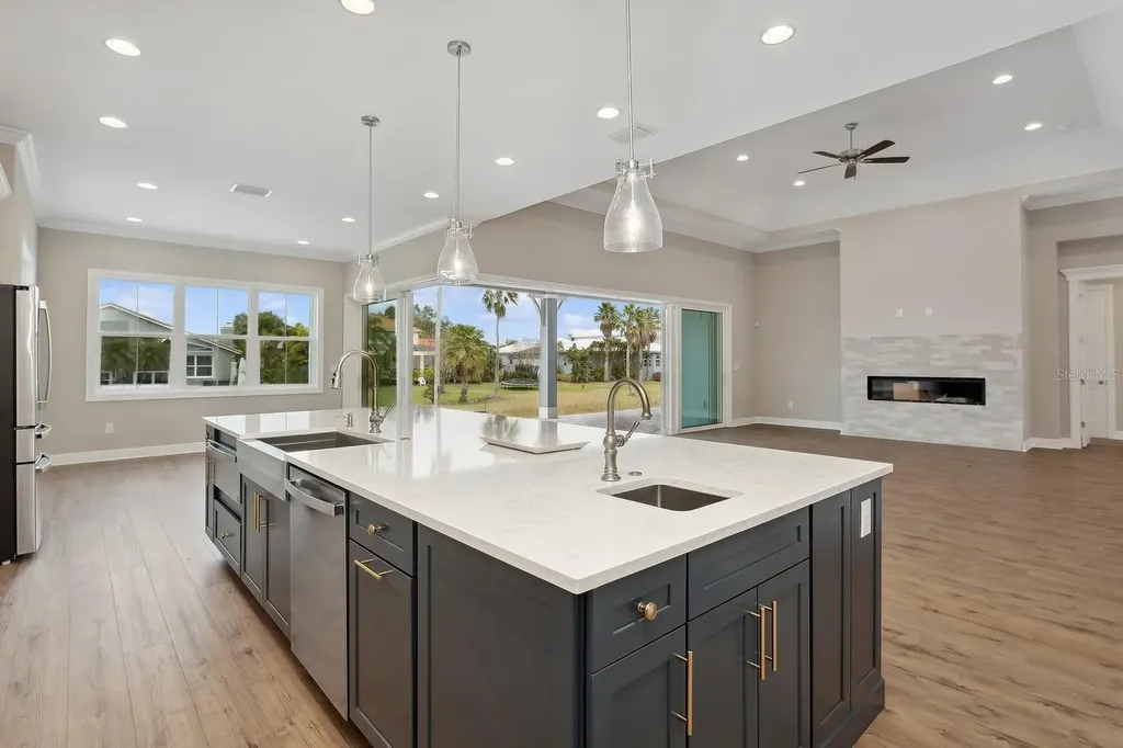 6434 Rubia Circle Apollo Beach FL 33572