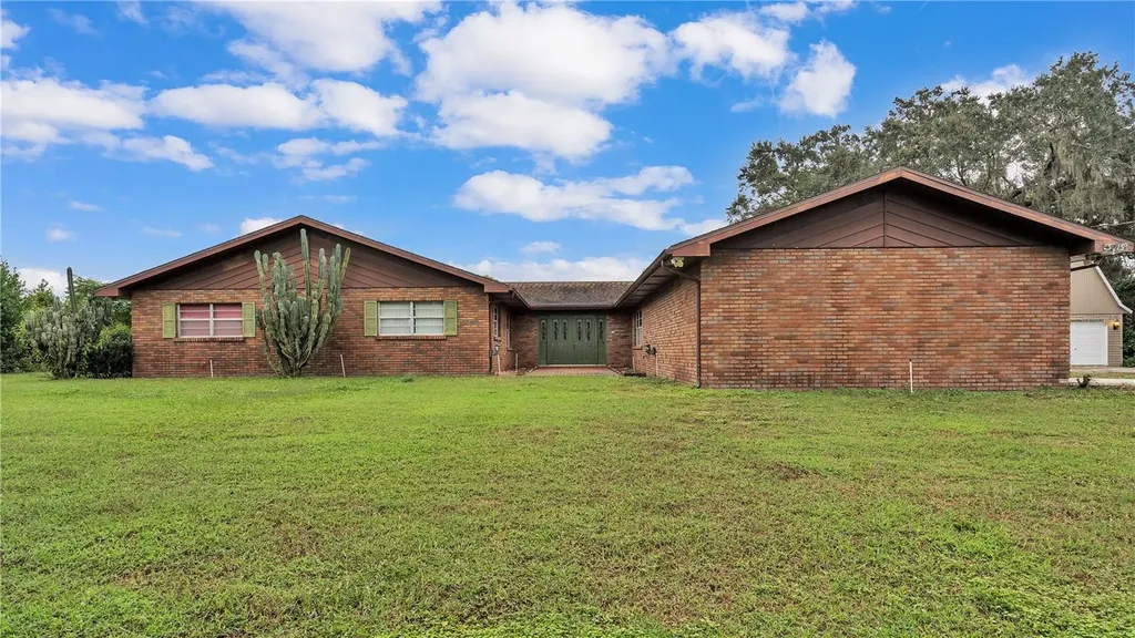 5715 Custer Drive Lakeland FL 33805