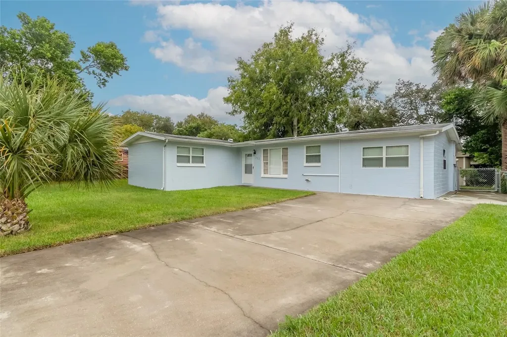 752 Essex Road Daytona Beach FL 32114