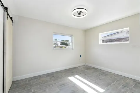 5124 Turnbull Drive Orlando FL 32812