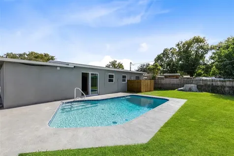 5124 Turnbull Drive Orlando FL 32812