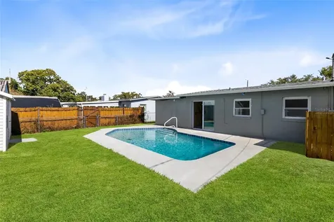 5124 Turnbull Drive Orlando FL 32812
