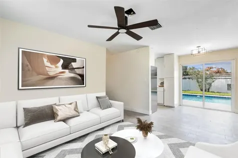 5124 Turnbull Drive Orlando FL 32812