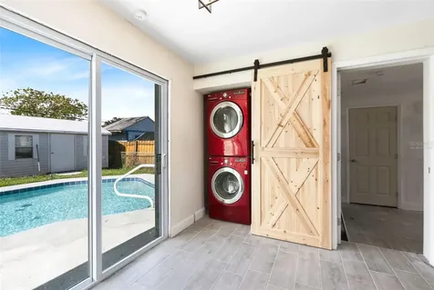 5124 Turnbull Drive Orlando FL 32812
