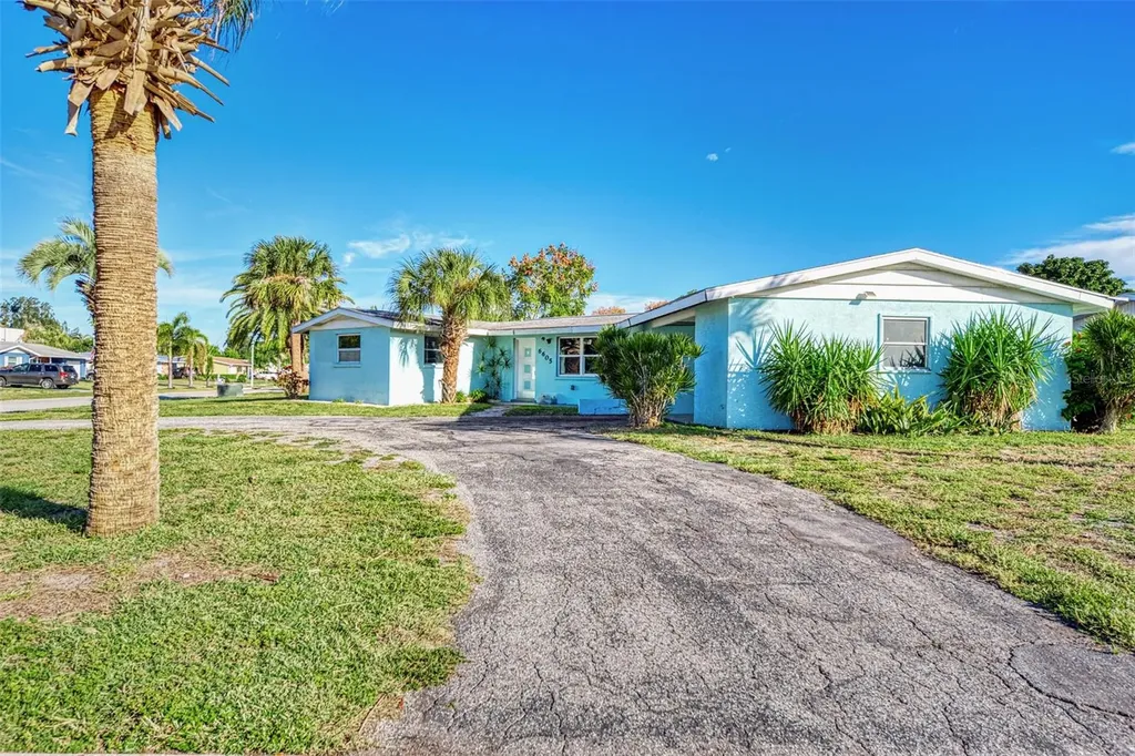 6605 Colonial Drive Sarasota FL 34231