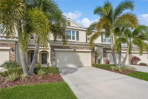 523 53rd Avenue N St Petersburg FL 33703