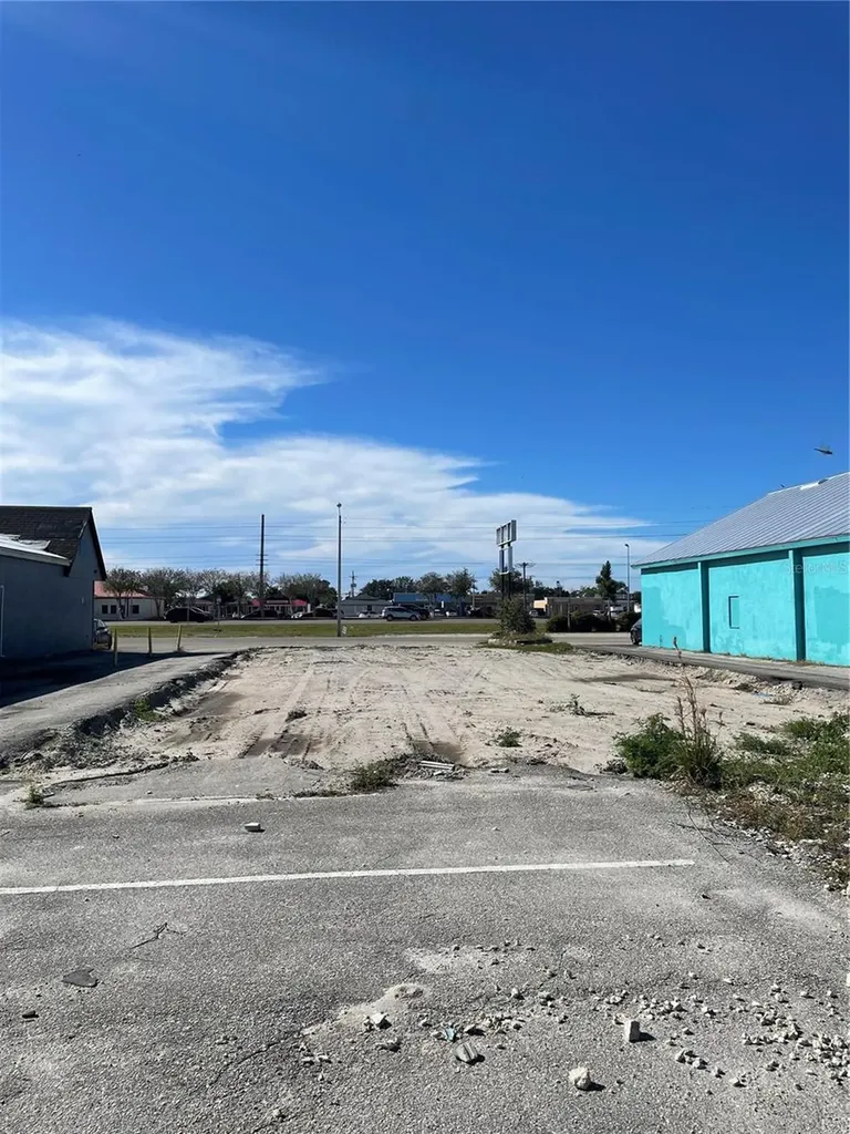 3782 Tamiami Trail Port Charlotte FL 33952