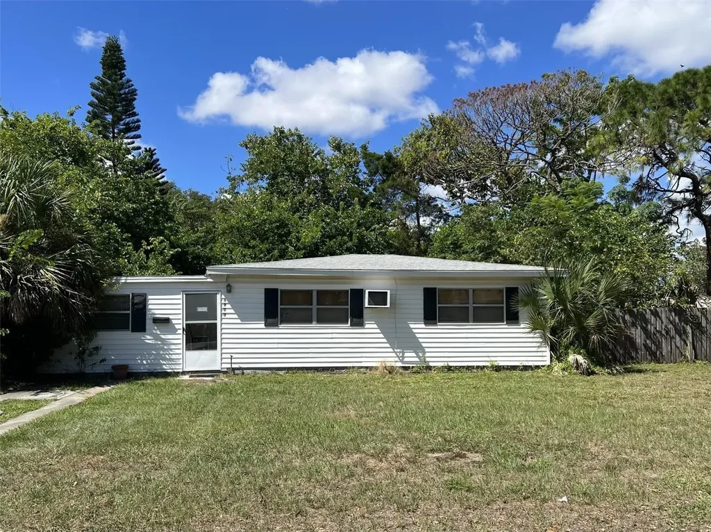 6900 12th Street N St Petersburg FL 33702