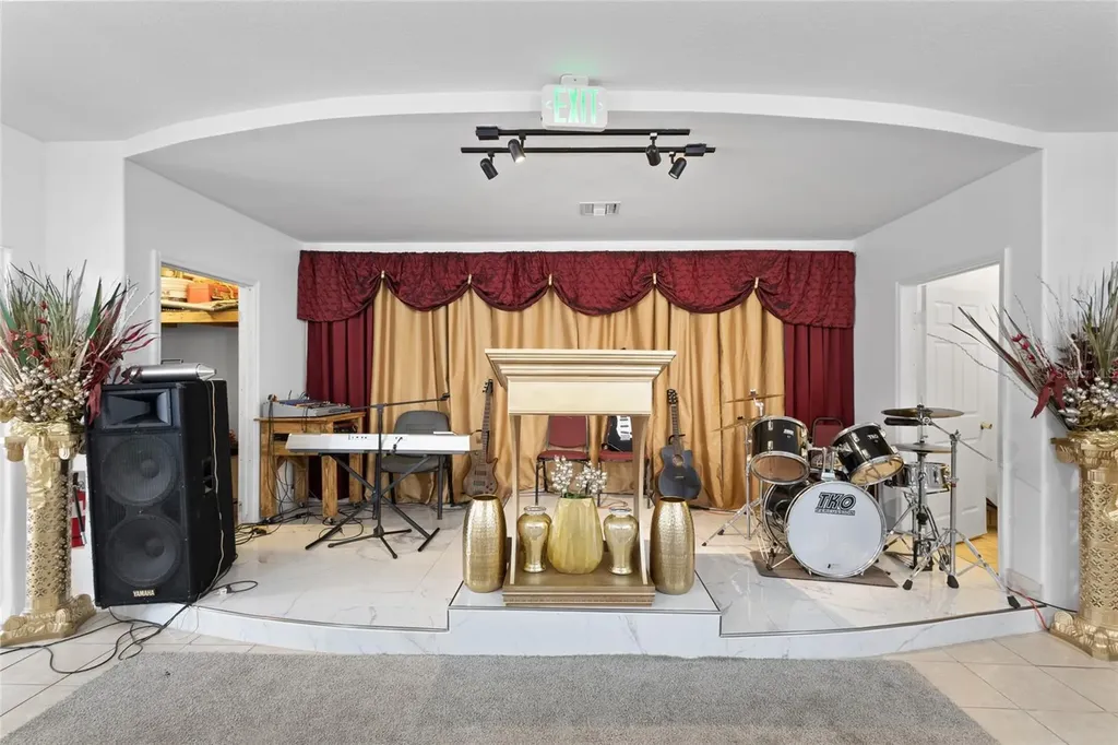 106 E Beresford Avenue Deland FL 32724