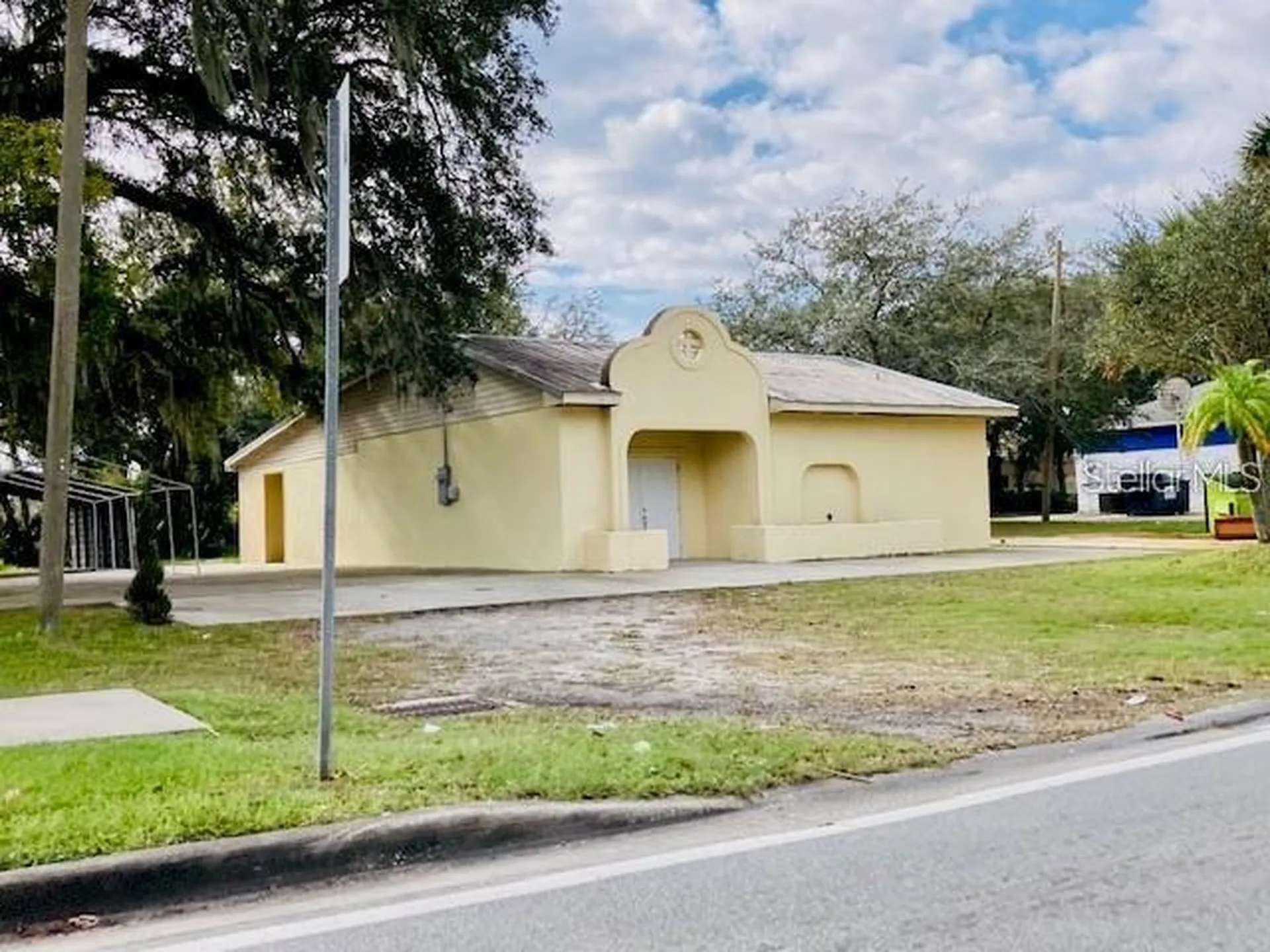 106 E Beresford Avenue Deland FL 32724