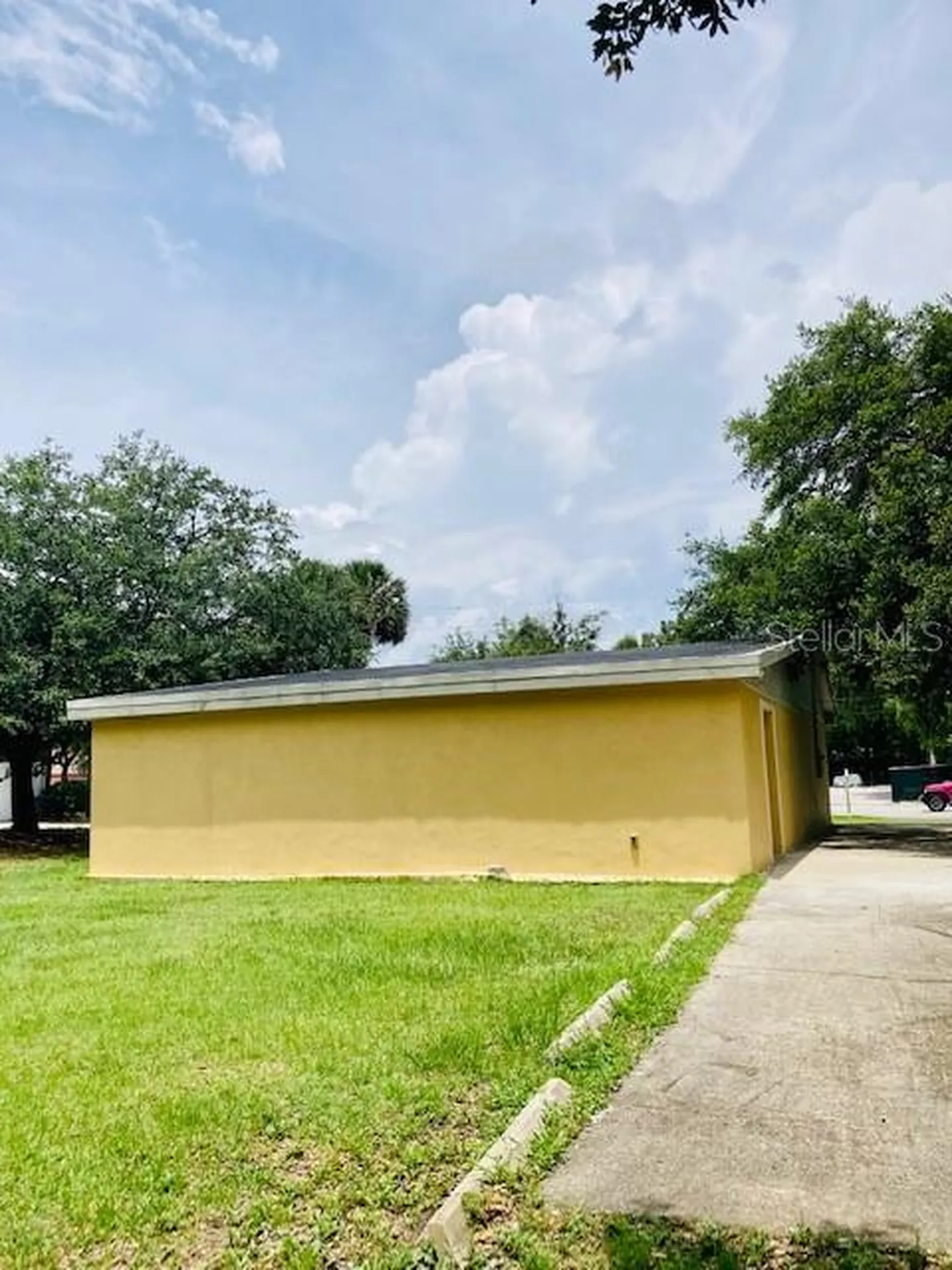 106 E Beresford Avenue Deland FL 32724