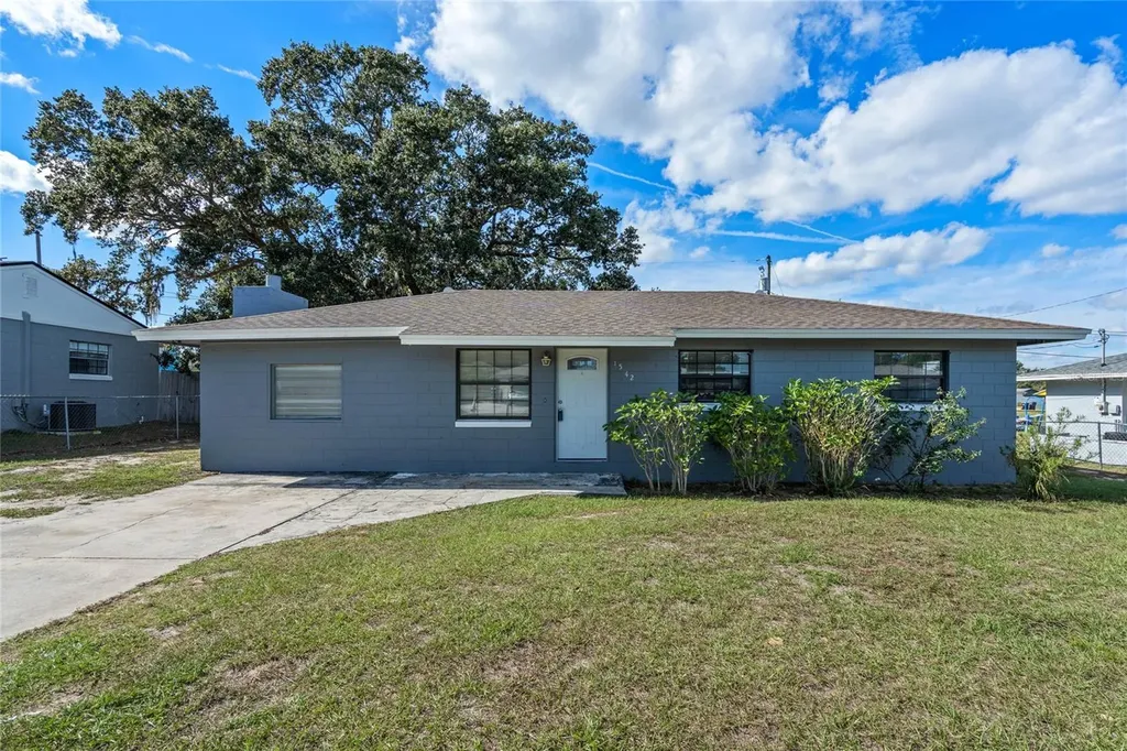 1542 Sarah Street Lake Wales FL 33898