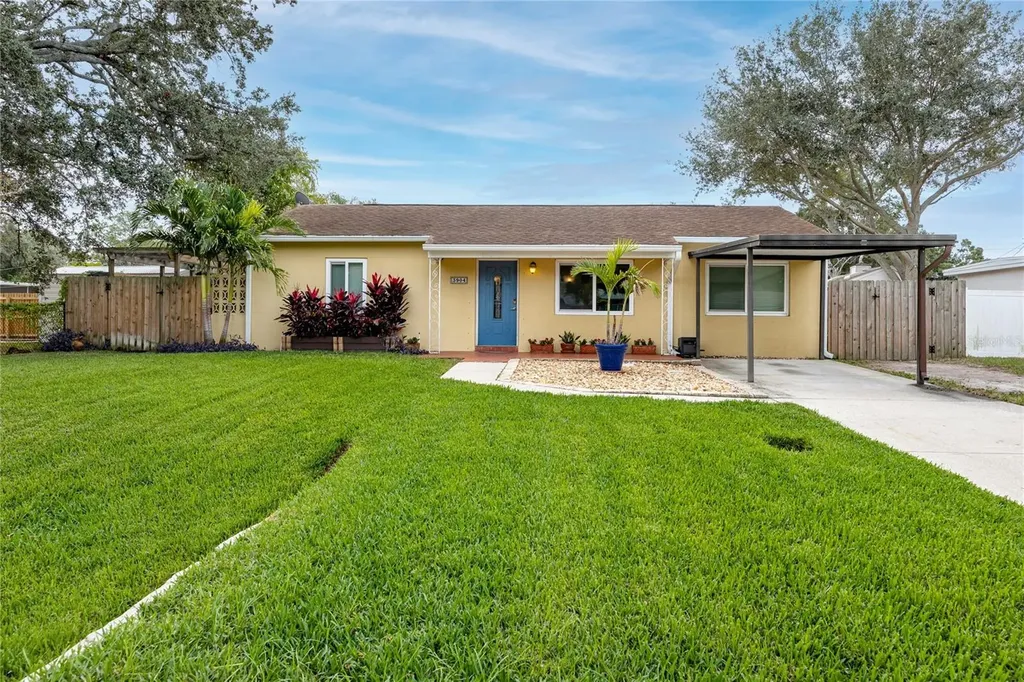 3904 W Bay Vista Avenue Tampa FL 33611