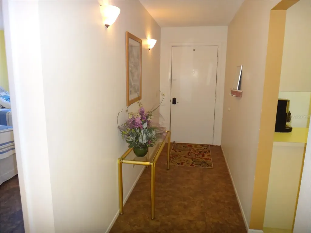 4493 Longmeadow Sarasota FL 34235