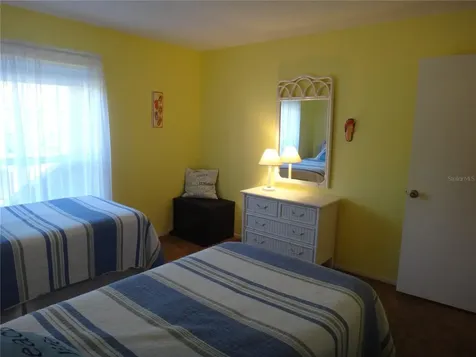 4493 Longmeadow Sarasota FL 34235