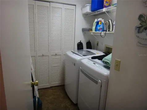 4493 Longmeadow Sarasota FL 34235