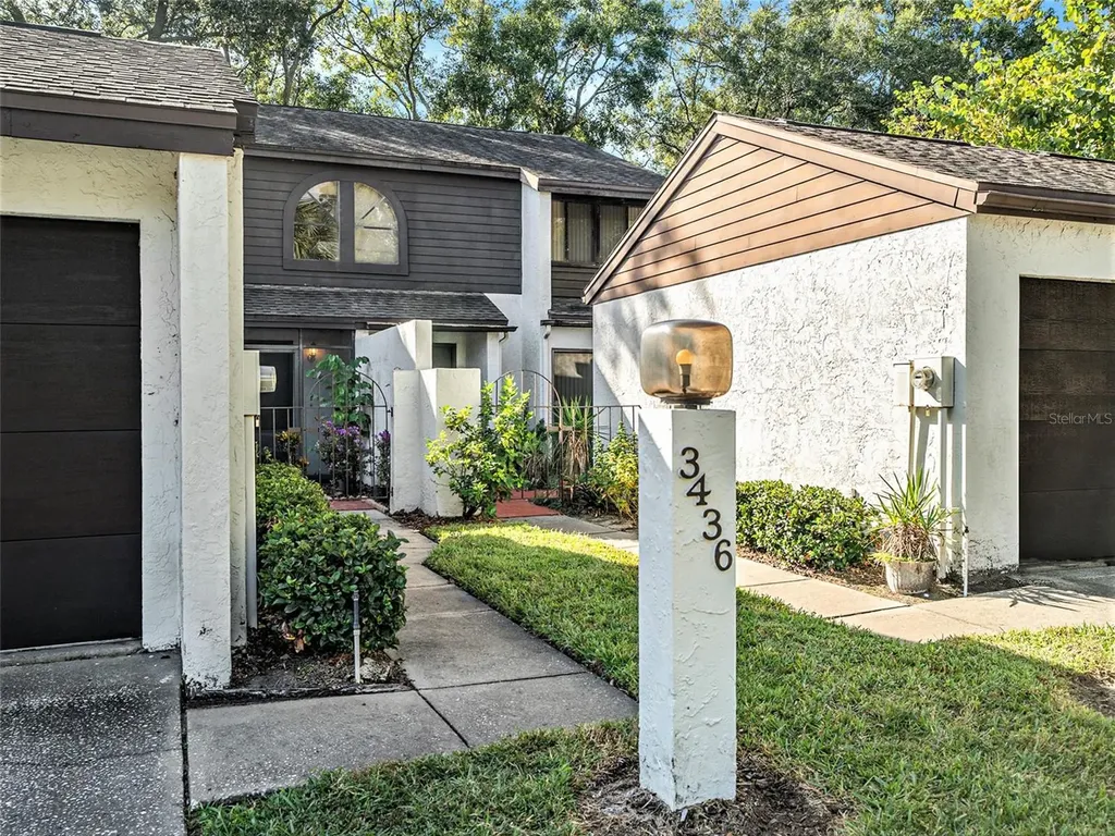 3436 Hunters Run Lane Tampa FL 33614