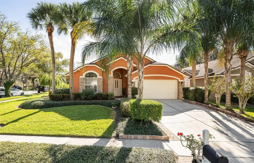 876 N Lake Claire Circle Oviedo FL 32765