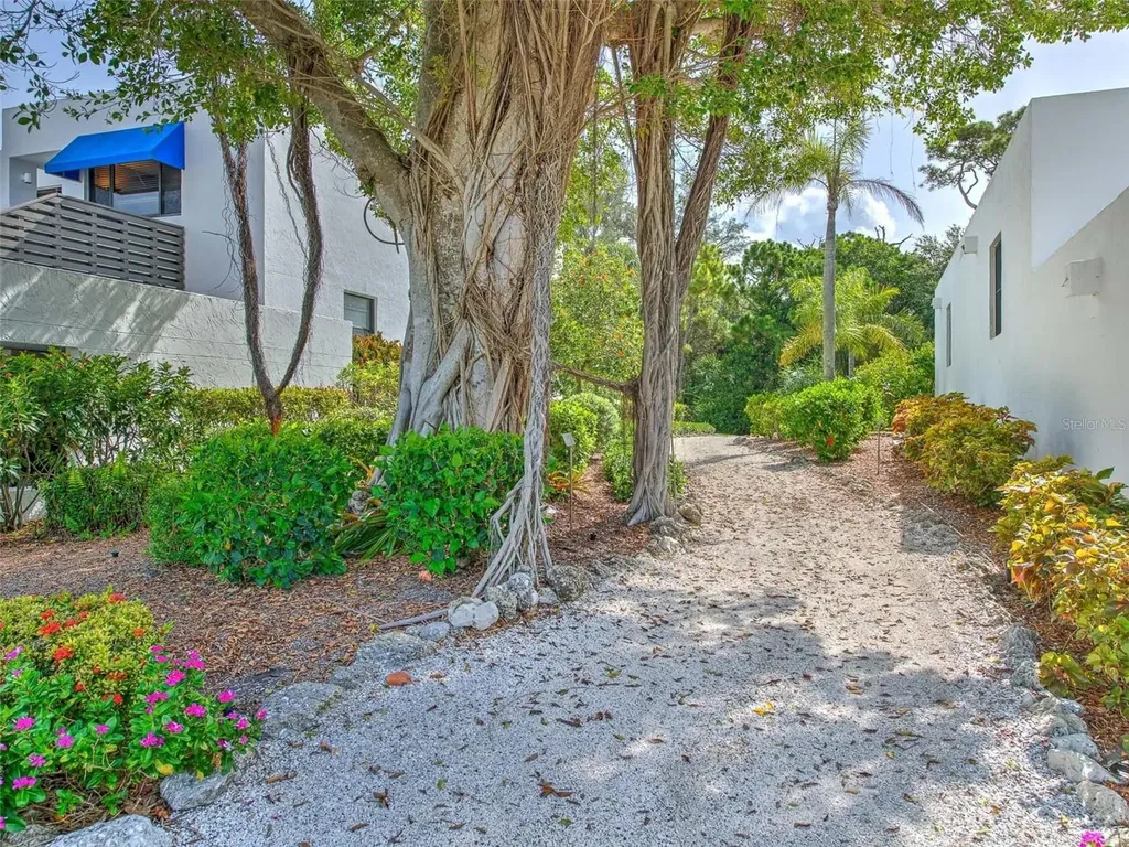 519 Bayport Way Longboat Key FL 34228
