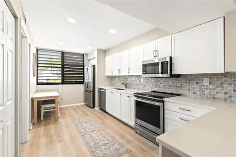 519 Bayport Way Longboat Key FL 34228