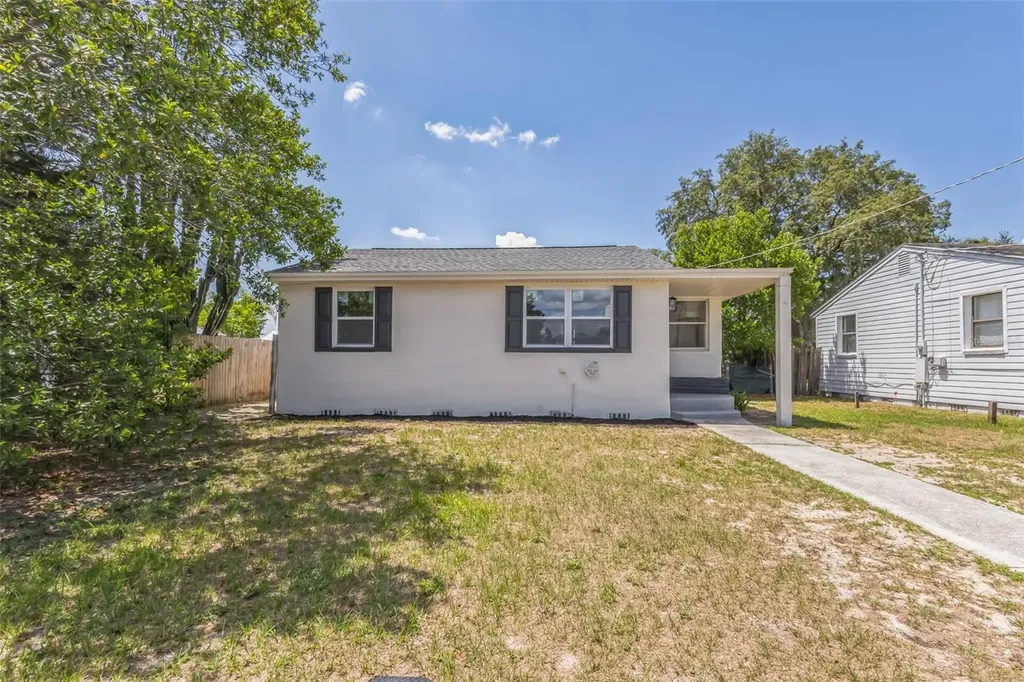 450 Avenue I SE Winter Haven FL 33880
