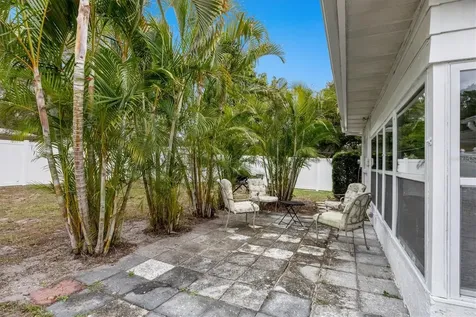 2741 Lench Place Sarasota FL 34235