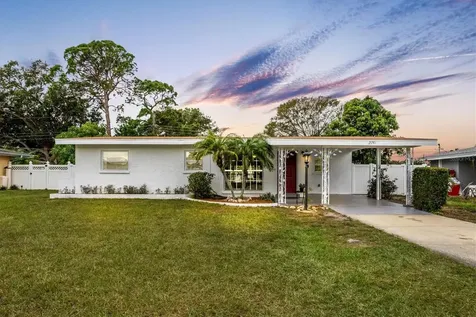 2741 Lench Place Sarasota FL 34235
