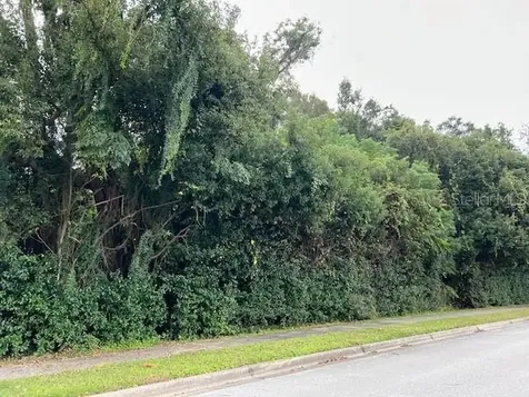 1290 W Plymouth Avenue Deland FL 32720