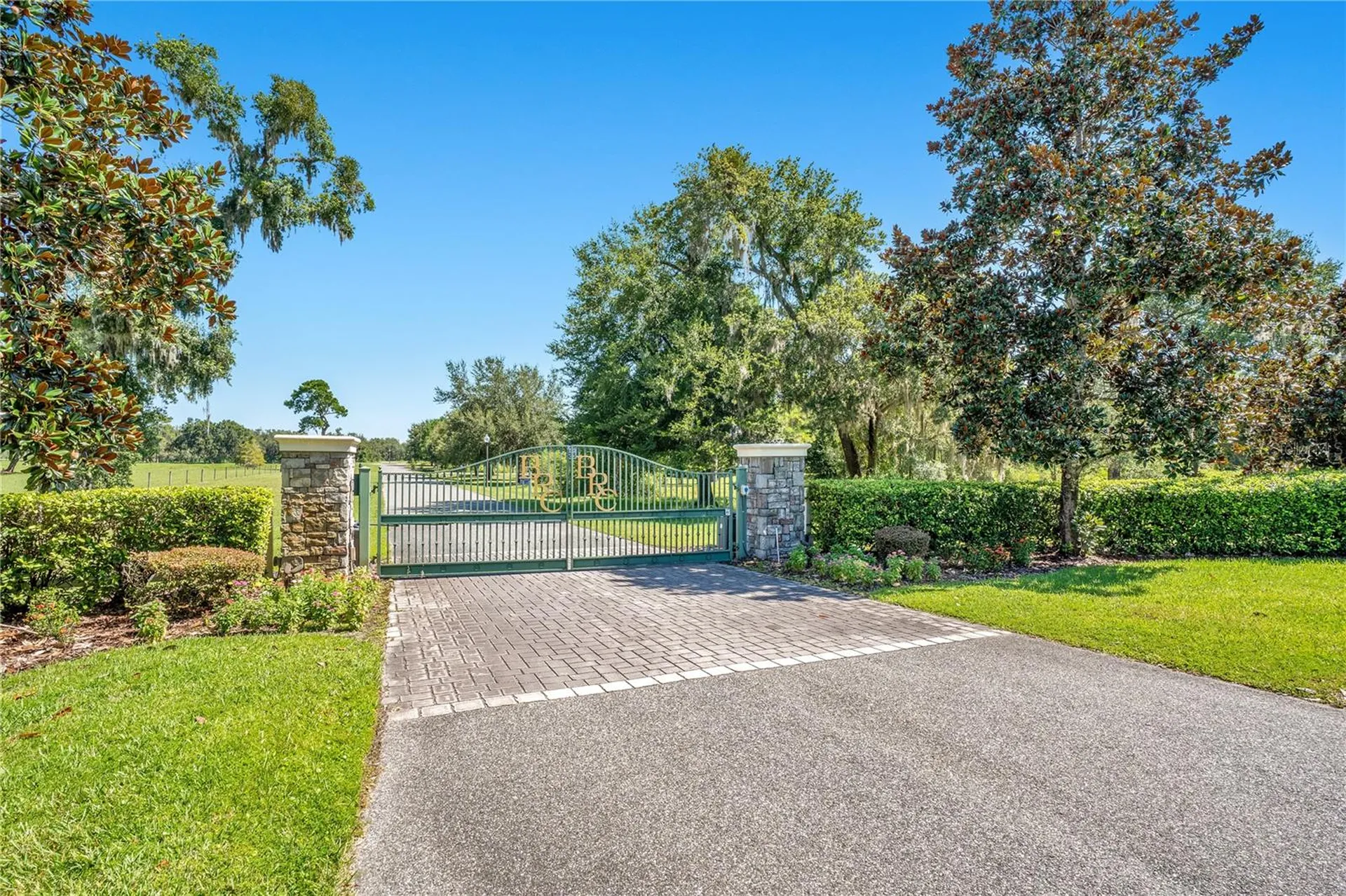 26000 Splendid Meadow Court Astatula FL 34705