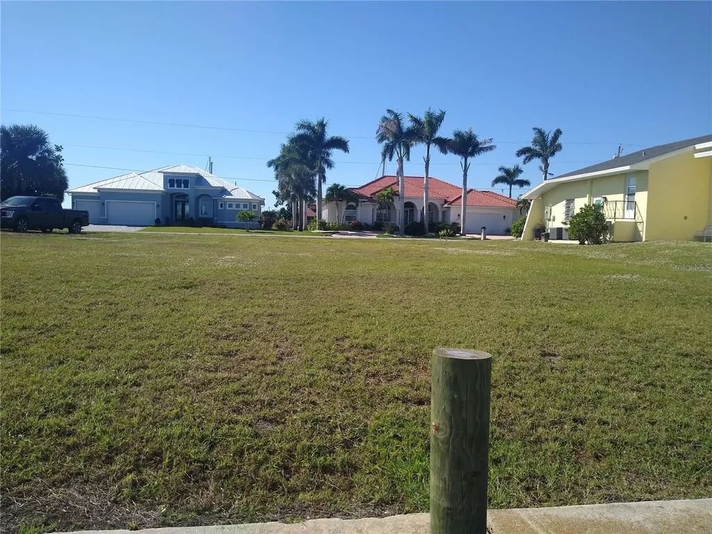 116 Colonial Street SE Port Charlotte FL 33952
