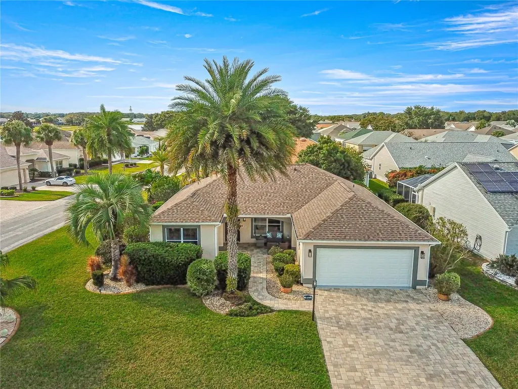 1379 Camero Drive Lady Lake FL 32159
