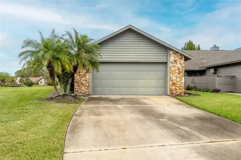 105 Crested Auklet Court Daytona Beach FL 32119