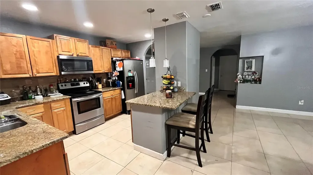 2525 N Beaumont Avenue Kissimmee FL 34741