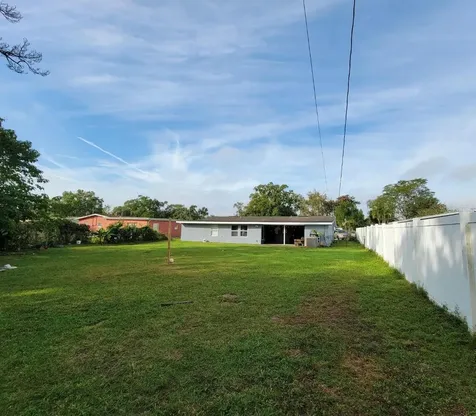 2525 N Beaumont Avenue Kissimmee FL 34741