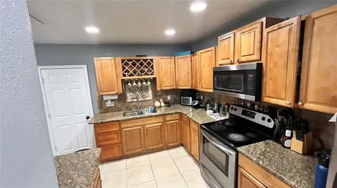 2525 N Beaumont Avenue Kissimmee FL 34741
