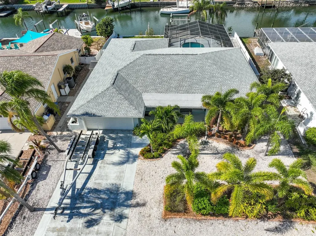 6318 Cottonwood Lane Apollo Beach FL 33572