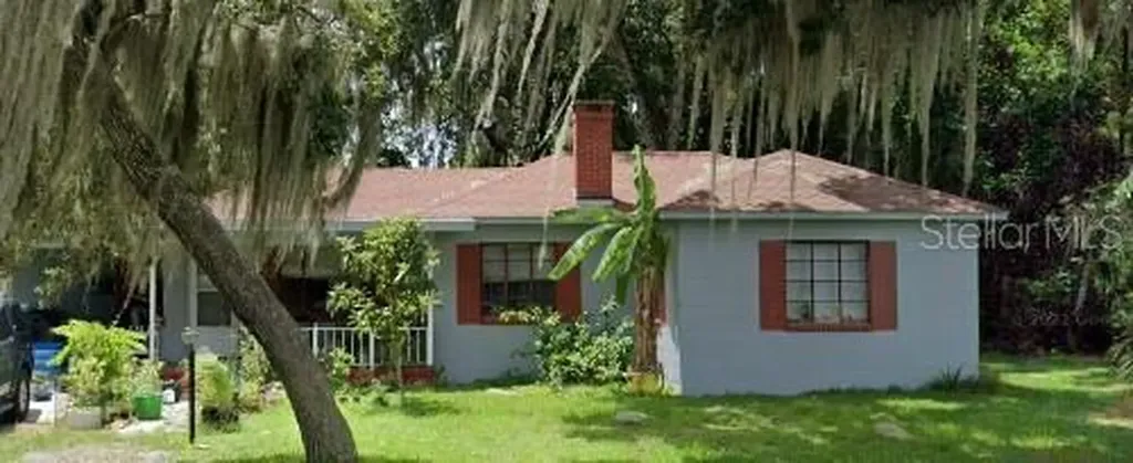 915 Lee Street Leesburg FL 34748