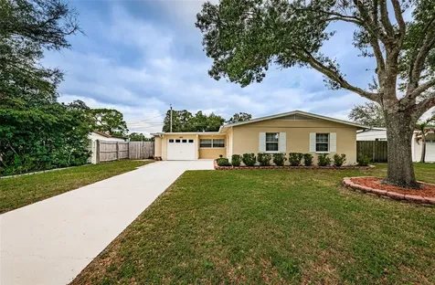 1295 81st Avenue N St Petersburg FL 33702
