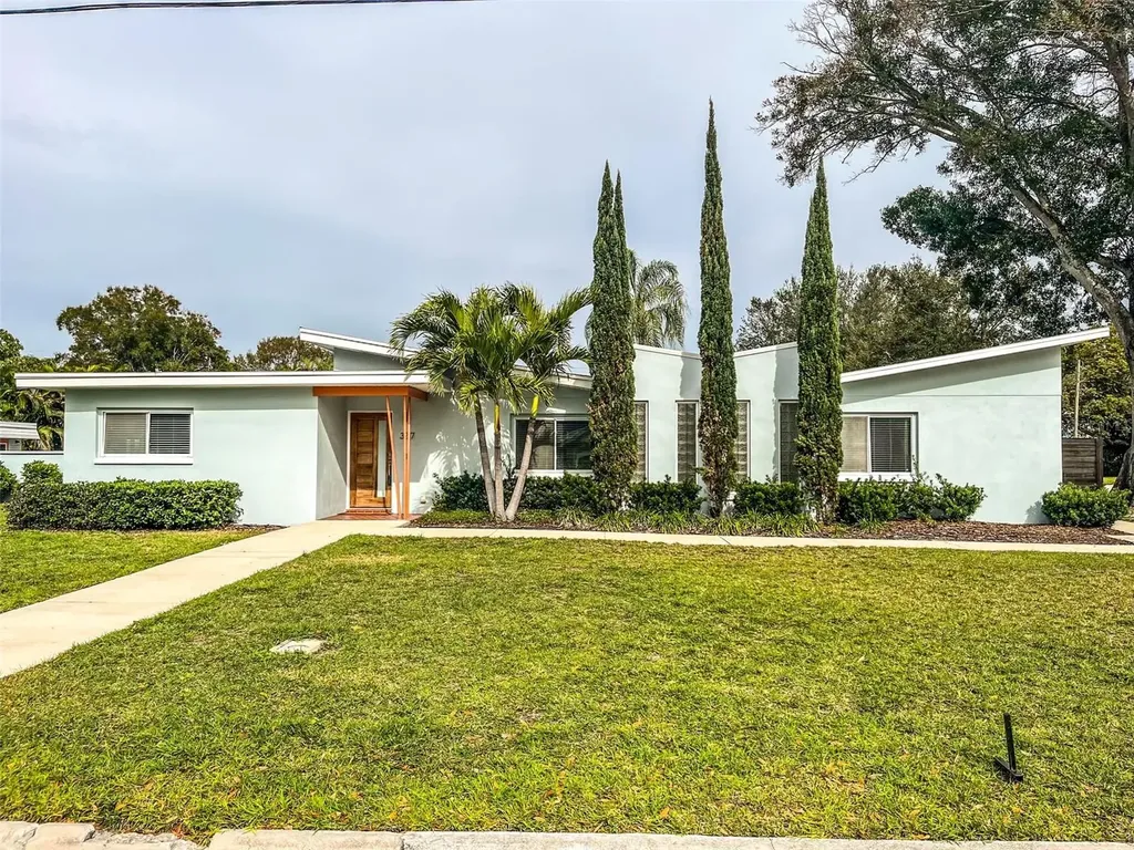 3217 W North B Street Tampa FL 33609