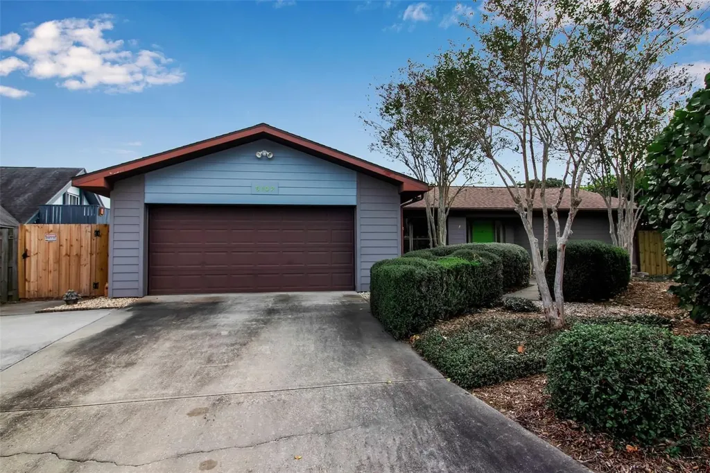 5107 4th Avenue Drive NW Bradenton FL 34209