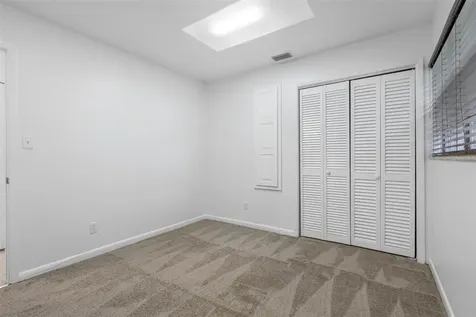 819 S Kings Avenue Brandon FL 33511