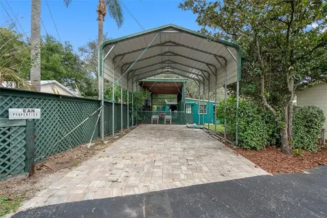 819 S Kings Avenue Brandon FL 33511