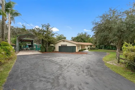 819 S Kings Avenue Brandon FL 33511
