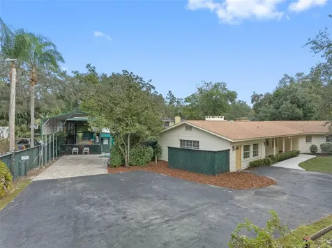819 S Kings Avenue Brandon FL 33511