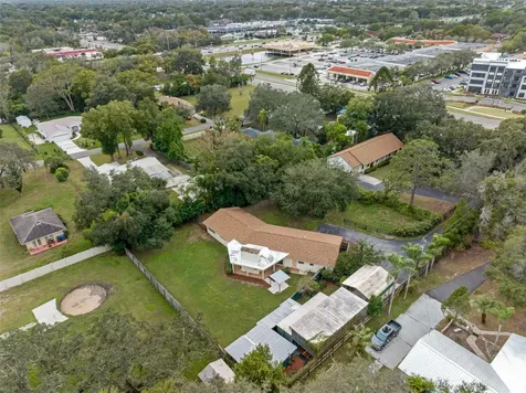 819 S Kings Avenue Brandon FL 33511