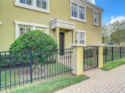 2410 Victoria Gardens Lane Tampa FL 33609