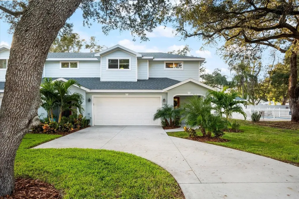 1984 Whitney Oaks Boulevard Clearwater FL 33760