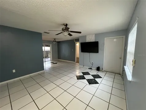 425 Lark Court Kissimmee FL 34759
